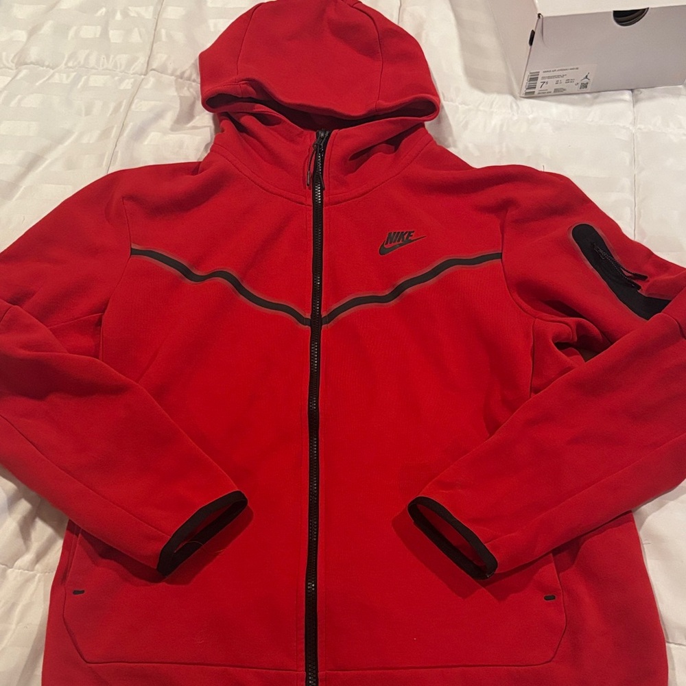 Nike Men's Red Nike tech